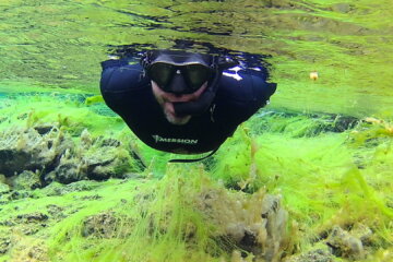 Silfra Wetsuit Snorkel tour - Freedive.is