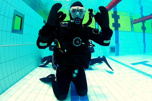 Dry Suit Diver Course